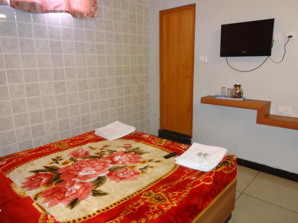 Green Apple Residency Утакаманд Экстерьер фото